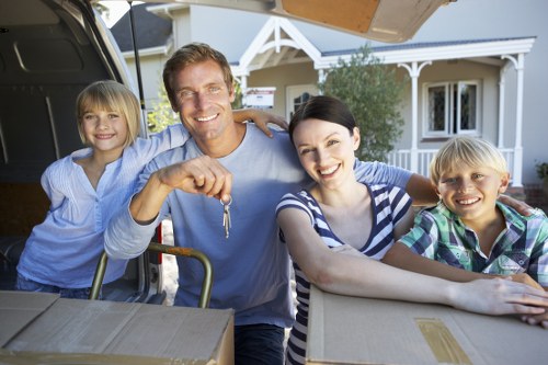 Free quote policy for Whitechapel man and van service